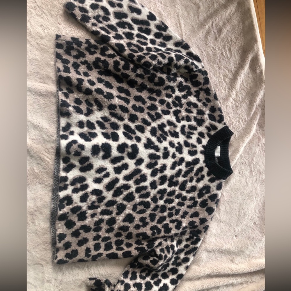Leopard print sweater